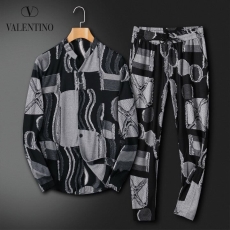 Valentino sets